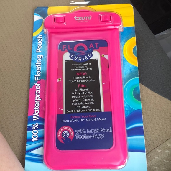 tzumi waterproof pouch